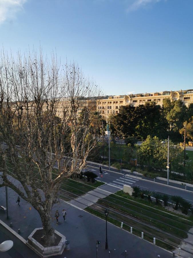2 Pieces Vieux Nice Vue Coulee Verte Zewnętrze zdjęcie